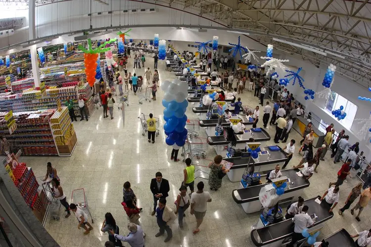 Supermercado: comparação com o mesmo mês do ano passado, houve queda de 4,9 por cento no volume de serviços (Facebook Supermercado Guanabara/Divulgação)