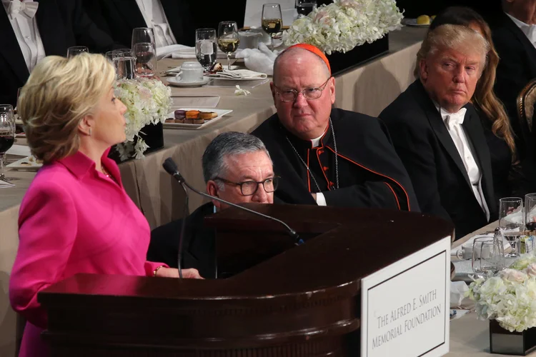 Clinton e Trump: clima do jantar de gala foi marcado por asperezas e confrontos (Carlos Barria/Reuters)