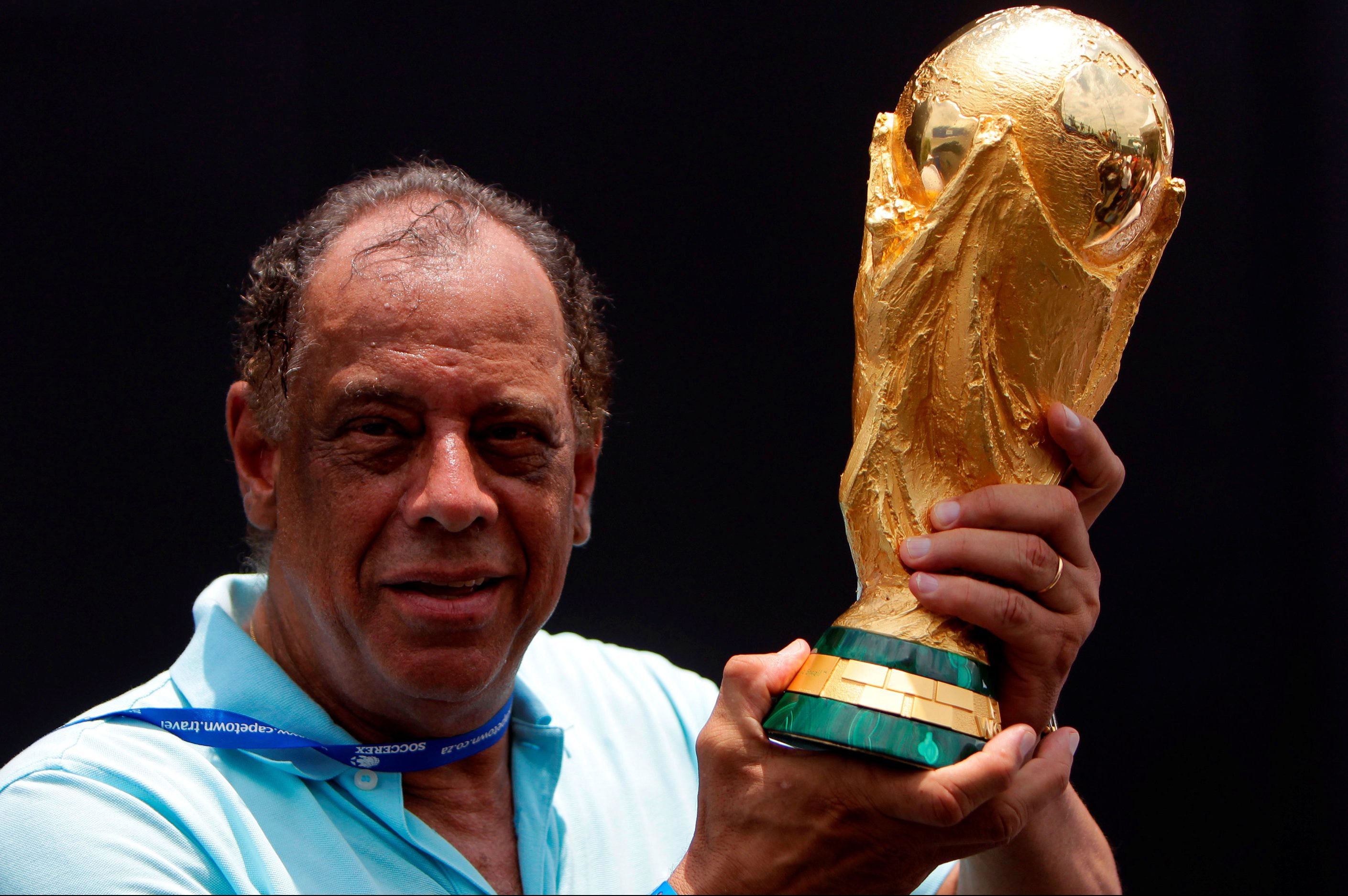 Capitão do tri, Carlos Alberto Torres morre aos 72 anos