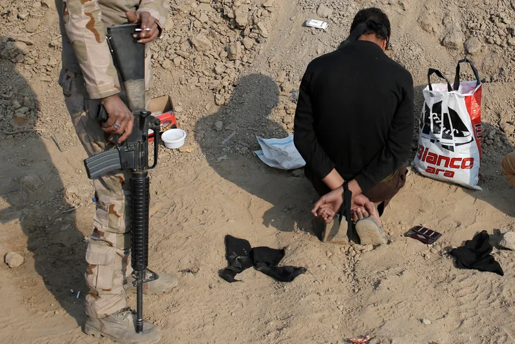 EI: "A habilidade do ISIL em atrair novos recrutas tem diminuído, e os seus guerrilheiros estão exponencialmente largando o campo de batalha" (Goran Tomasevic/Reuters)