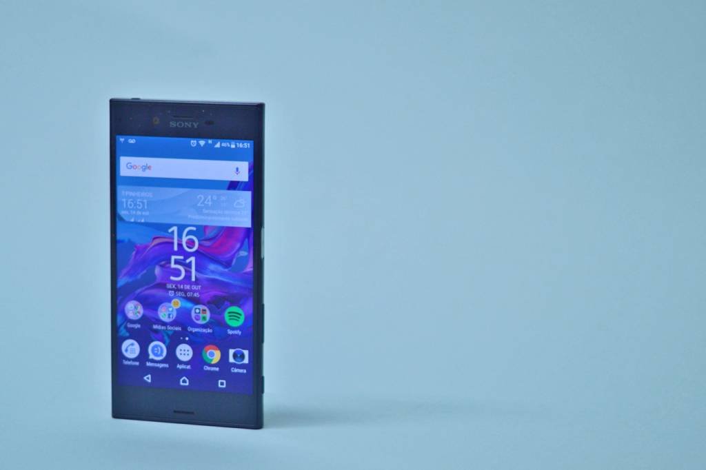 Review: Xperia XZ é belo por fora, mas não impressiona por dentro