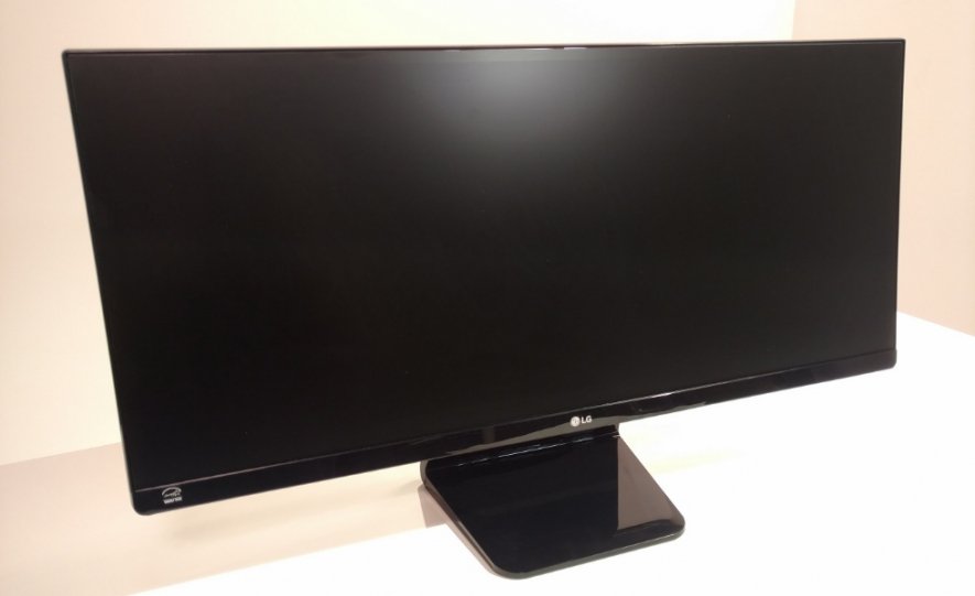 LG 29UM67 é um monitor excelente para o trabalho e games