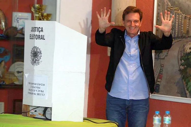 Nos últimos dias, o prefeito eleito do Rio de Janeiro adotou o silêncio e evitou dar entrevistas (Página do Facebook de Marcelo Crivella/Divulgação)