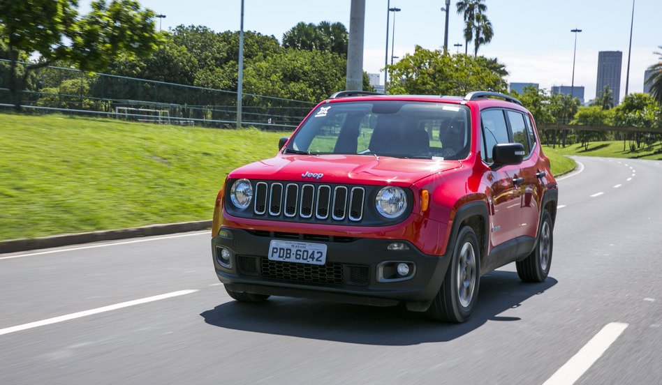 Jeep Renegade tem recall por falha no airbag