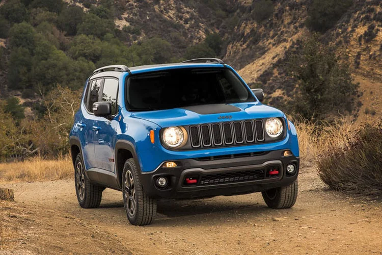 Jeep Renegade: campanha brinca com Tesla no espaço (Jeep/Divulgação)