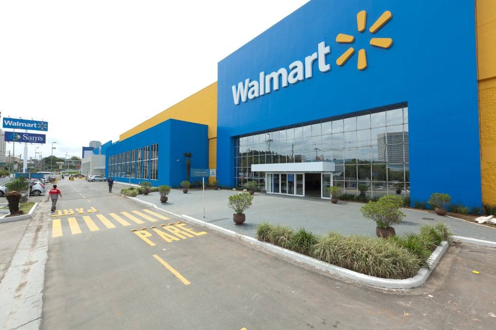 Walmart: entre as 400 lojas do Walmart, mais de 100 unidades são no formato de hipermercados (foto/Divulgação)