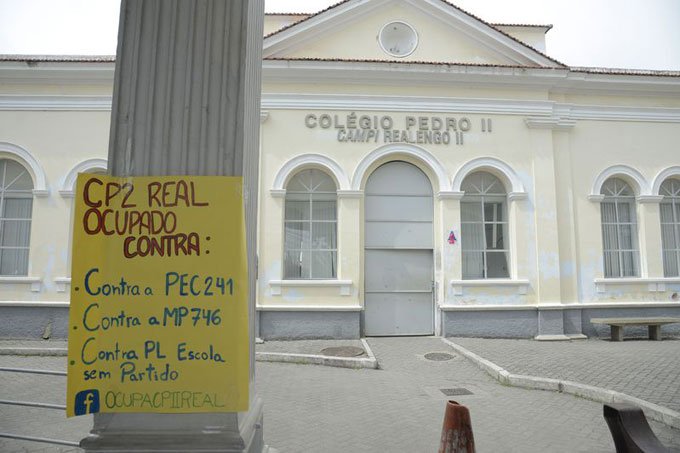 TRE-RJ prevê eleições normais em escolas ocupadas no Rio