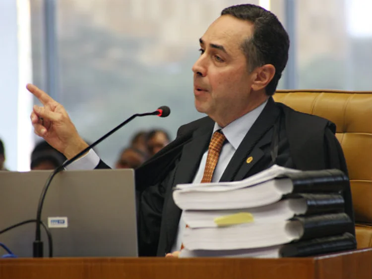 Barroso: "vai ficando cada dia mais difícil, porque você vai colecionando pessoas que vão ficando desagradadas", comentou
