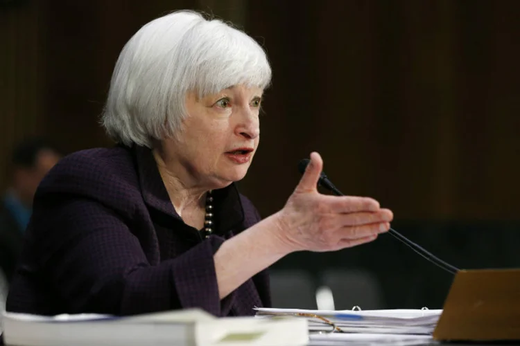 Yellen: ela alertou que um plano de gastos deve ser consistente, colocando o orçamento em uma "trajetória sustentável"