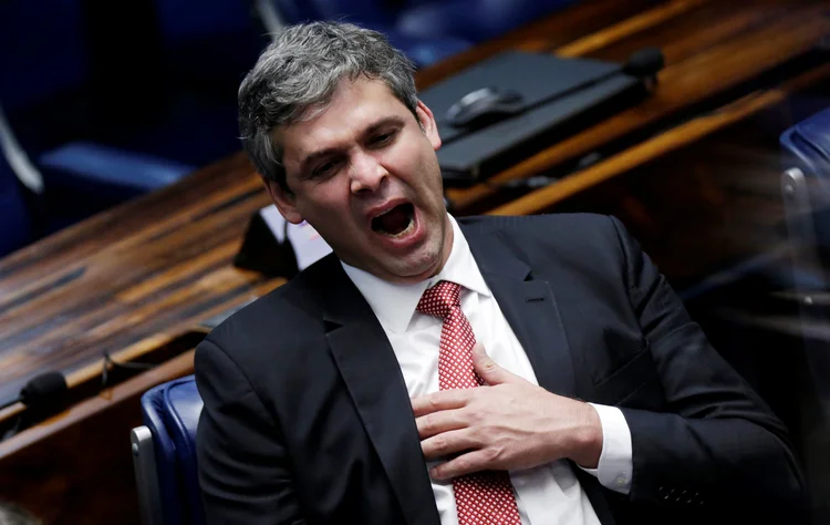 Lindbergh Farias: Paulo Roberto Costa e Alberto Yousseff deram depoimentos conflitantes sobre o senador