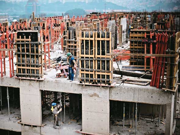 Mão de obra mais cara acelera inflação na construção no IGP-DI