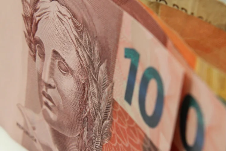 Dívida: o Tesouro agora vê os títulos ligados à Selic representando de 27 a 31% da dívida em 2016