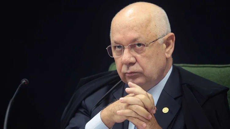 Teori: a Aeronáutica enviou a Paraty uma equipe de militares especializados em investigação de acidentes aeronáuticos