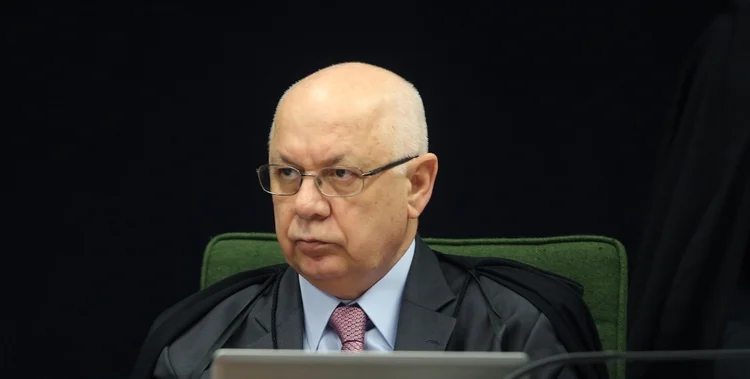Teori Zavascki determinou, por meio de liminar, a suspensão da Operação Métis
