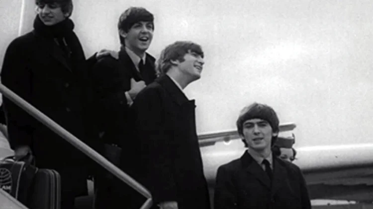 GIF dos Beatles, disponível no site Giphy (Giphy (Reprodução)/Reprodução)