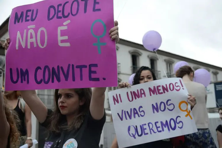 Mulheres: a maioria (55%) das entrevistas disse ter sido assediada nas ruas e 23%, no ambiente de trabalho (Fernando Frazão/Agência Brasil)