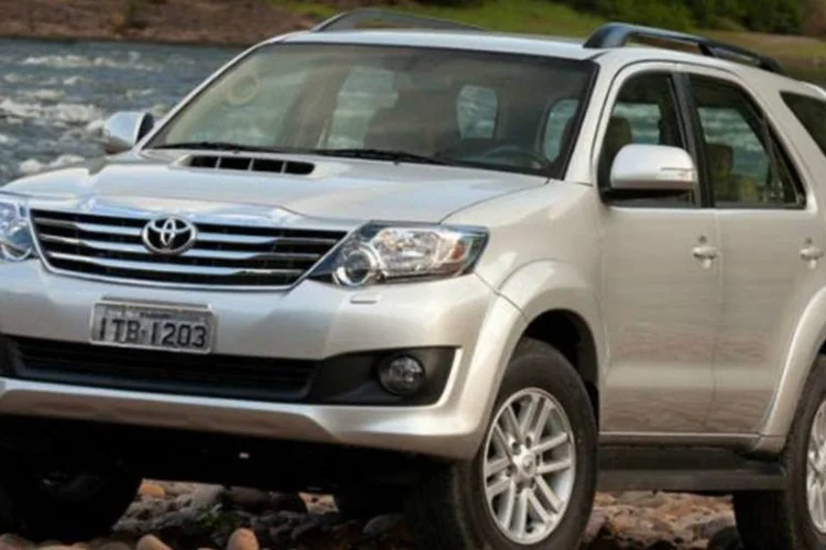 Toyota SW4: Entre 30 e 60 anos os carros devem ser espaçosos para comportar a família (Divulgação/Divulgação)