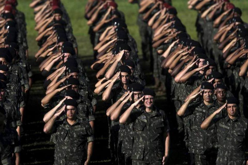 Militares fazem ato em SP em comemoração ao golpe de 64