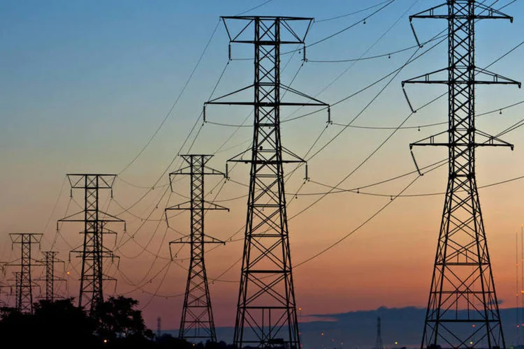 Energia elétrica: a Eletrosul tem buscado parceiros também para outros empreendimentos arrematados em licitações recentes (Steve Hockstein/Bloomberg)
