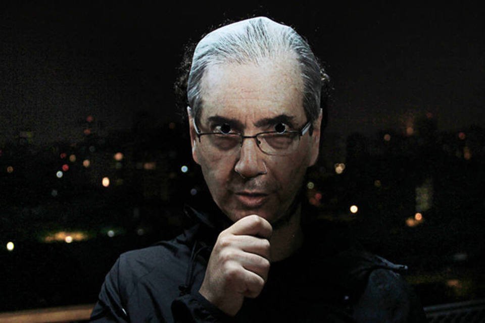 Site cria máscaras de políticos do Brasil para o Halloween