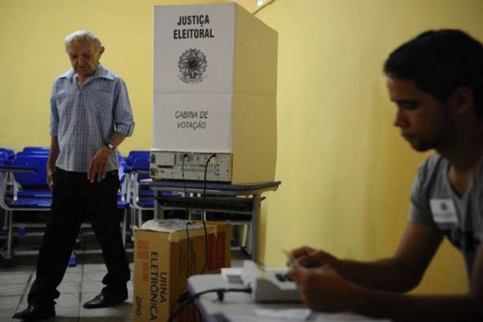 Eleitor vai às urnas em Belém (PA) (Tânia Rêgo/Agência Brasil)
