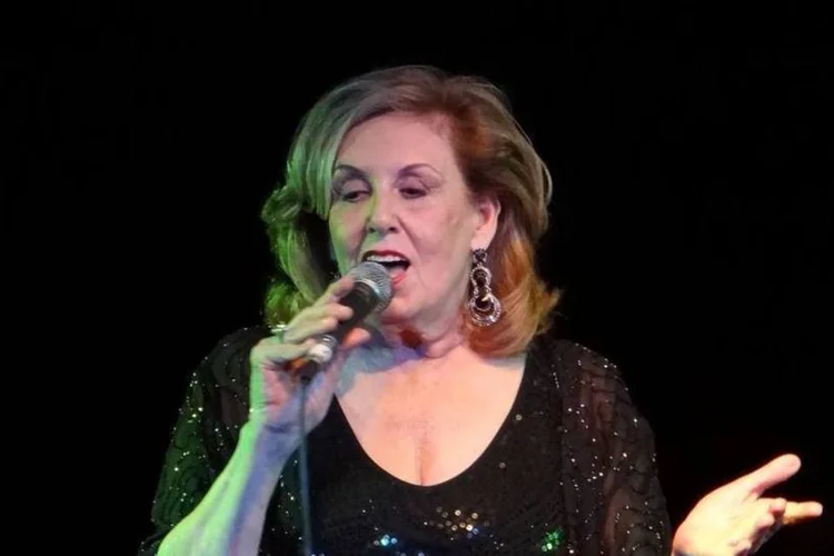 A cantora Waleska (Divulgação site oficial)