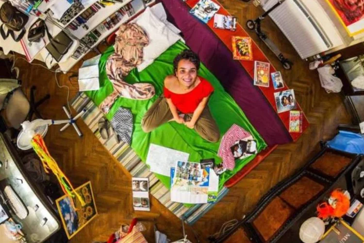 Andreea, de Bucareste, na Romênia (Divulgação/John Thackwray)