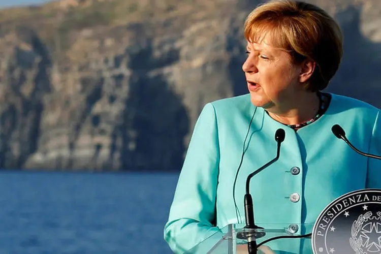 
	Angela Merkel: v&aacute;rias manifesta&ccedil;&otilde;es da extrema-direita e de movimentos de esquerda est&atilde;o previstas em Dresden
 (Remo Casilli / Reuters)