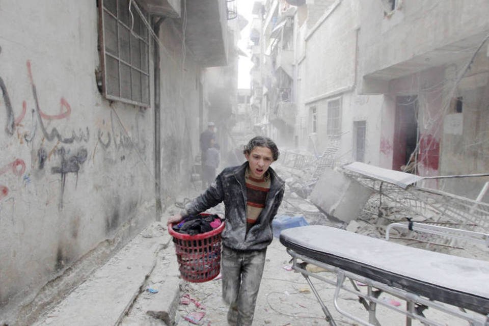 Bombardeio na Síria deixa 4 crianças mortas e 10 feridos