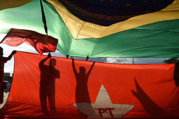 
	PT: partido teve a menor taxa de reelei&ccedil;&atilde;o entre os dez partidos que mais reelegeram prefeitos
 (Andressa Anholete / AFP)