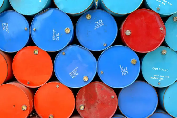 Petróleo: o Brent caiu 1,53 dólar, ou 3 por cento, e fechou a 50,31 dólares por barril (foto/Thinkstock)