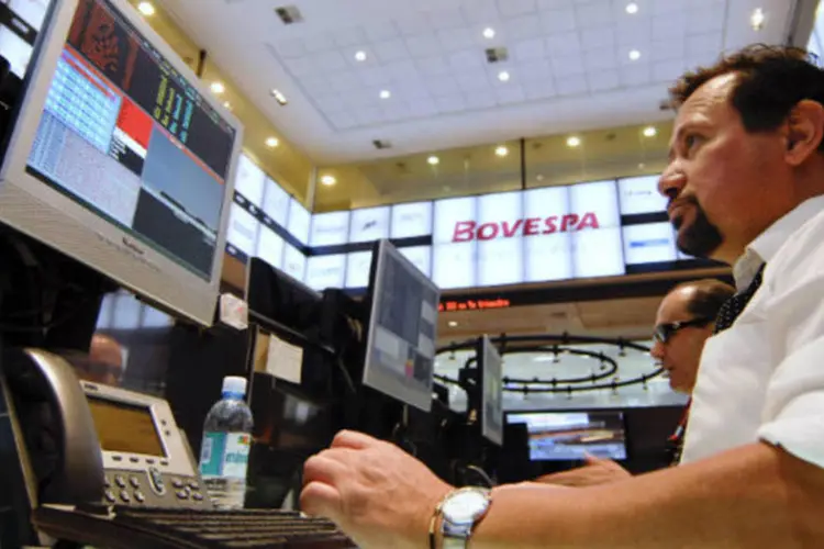 Bovespa: segundo operadores, a quinta-feira foi marcada por cautela, o que desencadeou embolso de lucros (Paulo Fridman/Bloomberg)