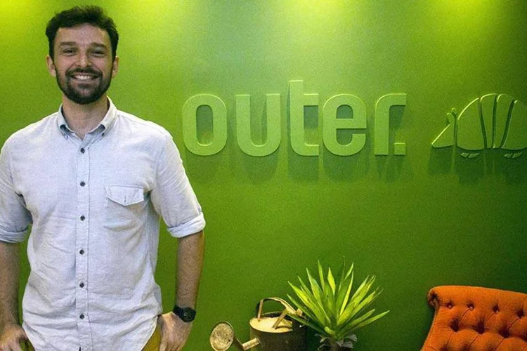 Breno Bulus, da Outer Shoes: ele era engenheiro, mas o sonho de um negócio próprio falou mais alto
 (Divulgação)