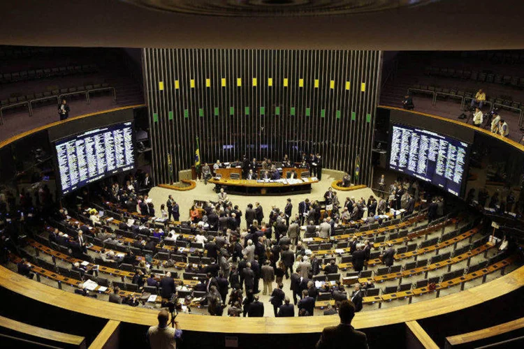 Câmara: a proposta estabelece reajustes progressivos para a categoria (Ueslei Marcelino/Reuters)