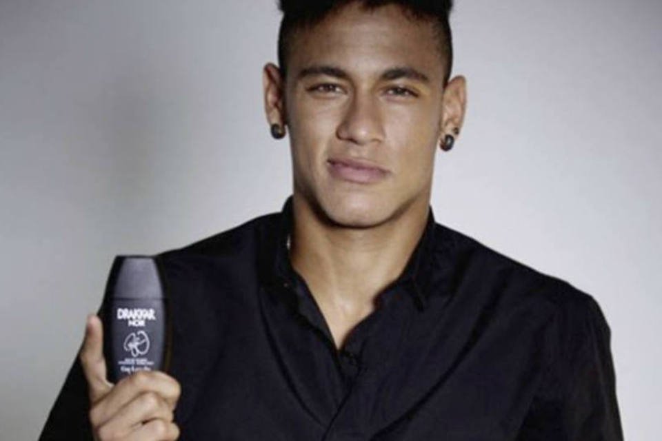 Neymar fecha seu décimo terceiro patrocínio pessoal