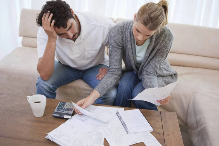 Dívidas: a maior parte das dívidas (76,6%) é de cartão de crédito (4774344sean/Thinkstock)
