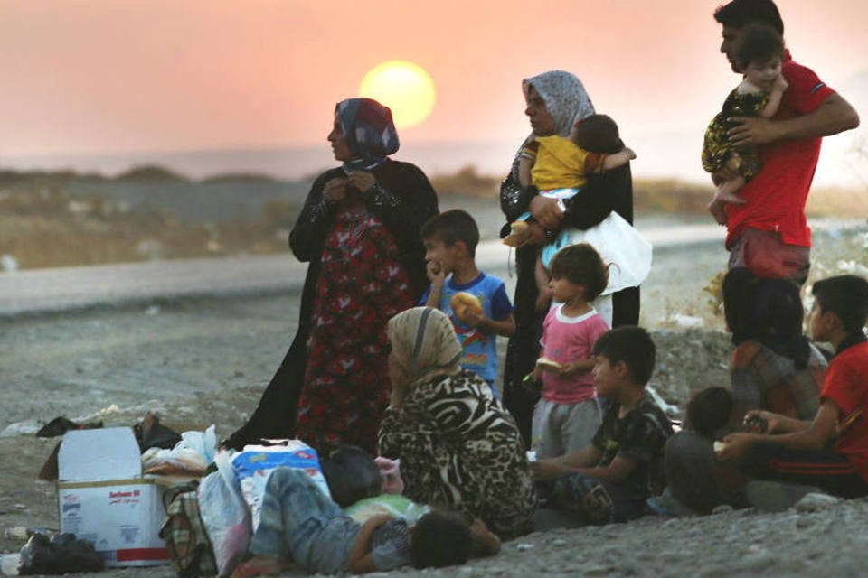 Crianças morrem de fome após isolamento por combates em Mosul
