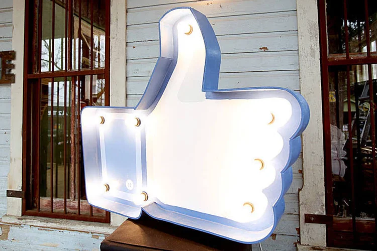 Facebook: investidores parecem ter ficado assustados pelos agressivos planos de investimento da empresa (Jonathan Leibson/Getty Images)