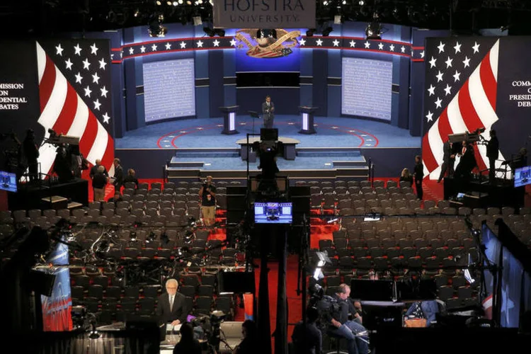 
	Debate: alguns investidores veem que a elei&ccedil;&atilde;o emparelhada dita volatilidade em setores
 (Brian Snyder / Reuters)