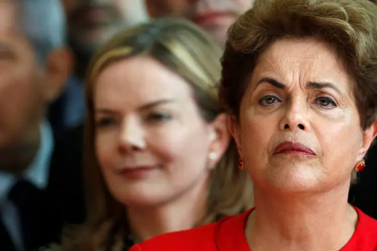 
	Dilma: a petista comentou a decis&atilde;o do Senado na aprova&ccedil;&atilde;o do impeachment, quando a vota&ccedil;&atilde;o foi fatiada em duas partes
 (Bruno Kelly/Reuters)