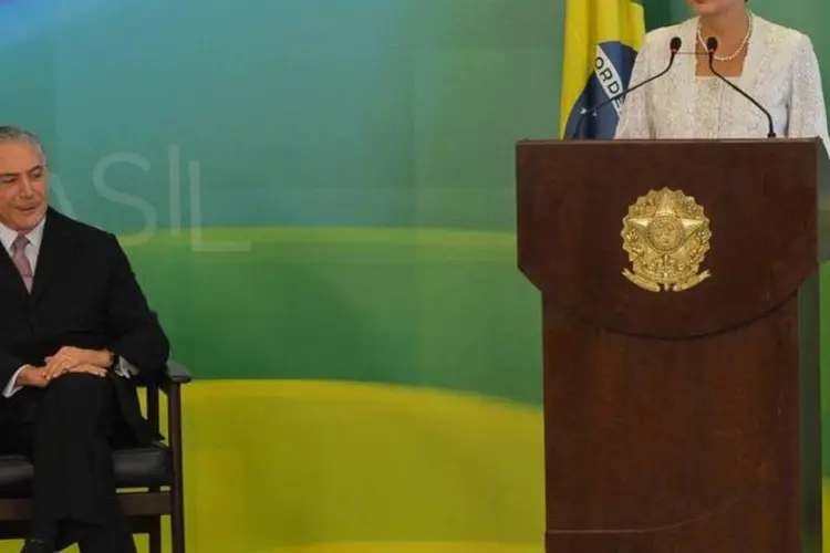 
	Dilma anuncia reforma ministerial em 2 de outubro.
 (Antonio Cruz/ Agência Brasil)