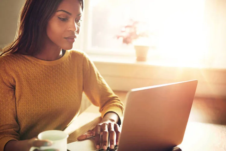 Estudo: o novo site vai distribuir bolsas para cursos de graduação e pós-graduação (UberImages/Thinkstock)