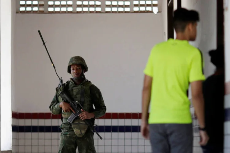 
	Elei&ccedil;&otilde;es: do total de ocorr&ecirc;ncias, 150 envolvem nomes que est&atilde;o na disputa por uma prefeitura ou vaga de vereador e acabaram presos
 (Ueslei Marcelino / Reuters)