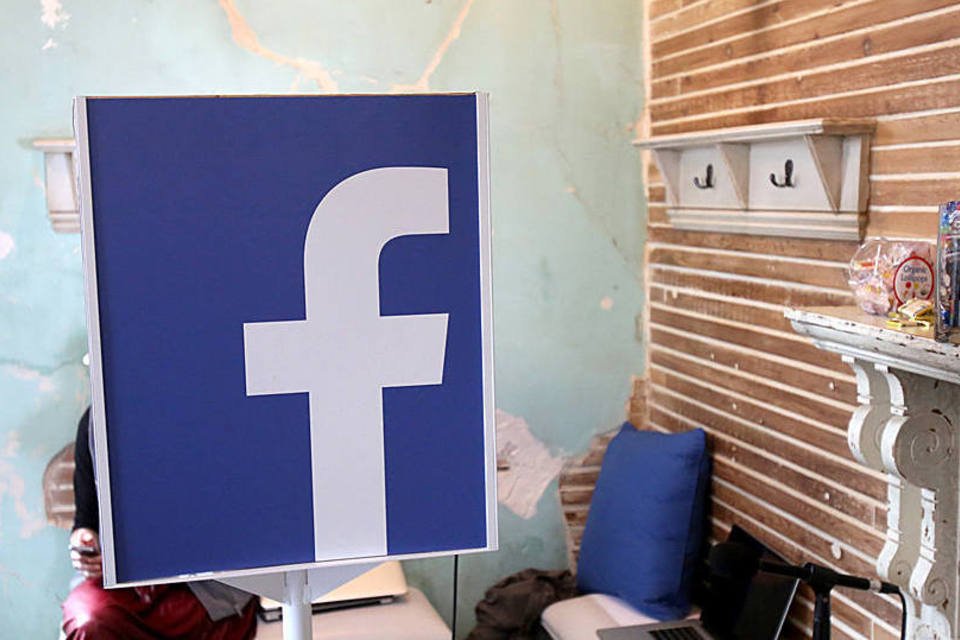 Facebook anuncia rede social privada, o Facebook at Work