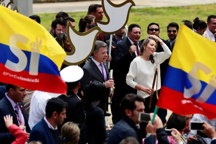 
	Presidente da Colombia, Juan Manuel Santos: Timochenko, l&iacute;der da Farc, diz que o pr&ecirc;mio reconhece o acordo de paz
 (John Vizcaino/Reuters)