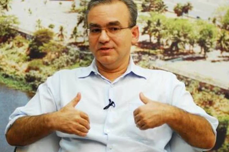 
	Elei&ccedil;&otilde;es: Firmino Filho foi reeleito, com 51,49% dos votos apurados at&eacute; o momento
 (Reprodução Facebook)