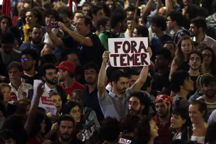 Protestos: além da CUT, entidades ligadas aos movimentos estudantis também pretendem se mobilizar (Ricardo Moraes / Reuters)