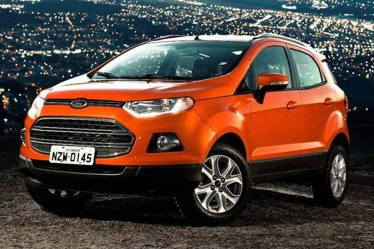 Ford EcoSport Titanium: versão topo de linha 2.0 Titanium vem equipada com bancos de couro e airbags laterais e de cortina
 (Divulgação/Ford)