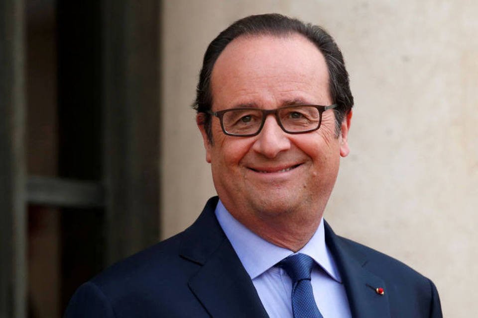 Hollande: a investigação é relacionada a um artigo publicado no jornal Le Monde em agosto no qual dois repórteres contam sobre um encontro com Hollande 3 anos antes (Benoit Tessier / Reuters)