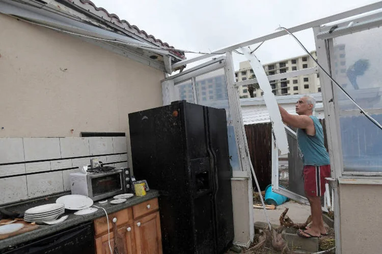 
	Matthew: as inunda&ccedil;&otilde;es causadas pelo furac&atilde;o mataram pelo menos 43 pessoas nos EUA
 (REUTERS/Phelan Ebenhack)